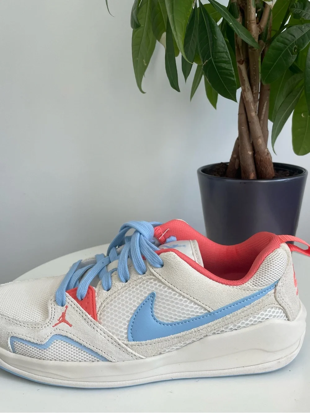 Women Size 9 Jordan CMFT Era Pale Ivory Mango Psychic Blue Shoes